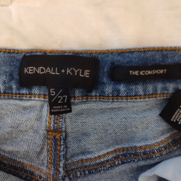 Kendall Kylie Jeans Shorts - Picture 4 of 9